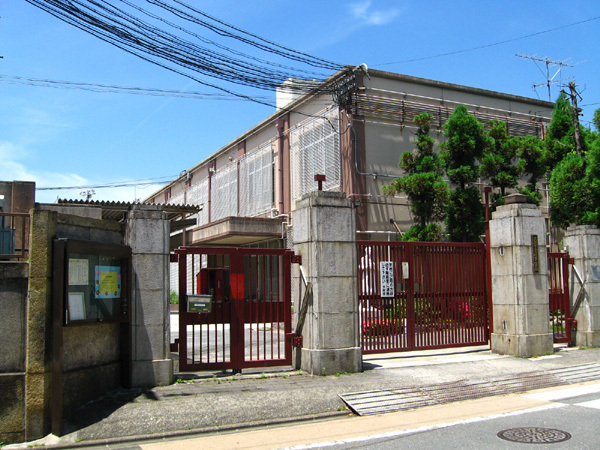 京都市北区等持院南町の新築一戸建(京都市立大将軍小学校)