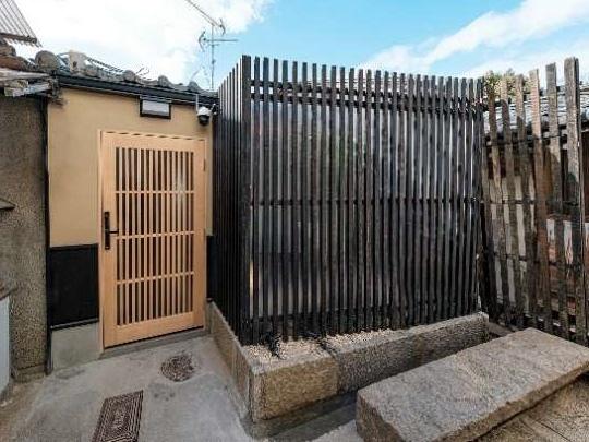 京都市東山区大仏南門通大和大路東入３丁目本瓦町の中古一戸建て
