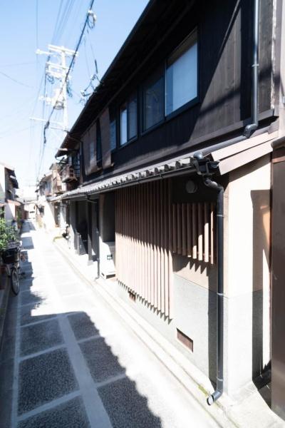 京都市東山区粟田口三条坊町の中古テラスハウス