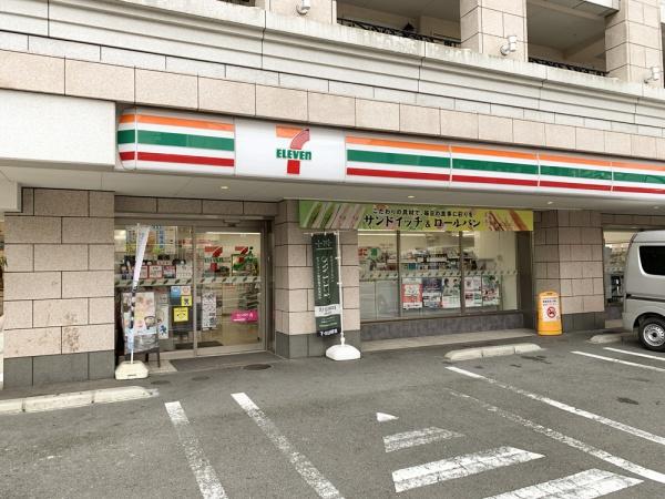 メガロコープ西陣A棟(セブンイレブン京都西陣郵便局店)