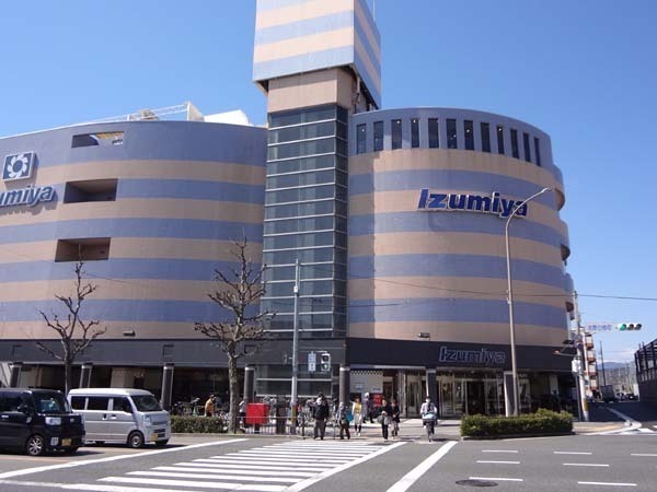 ３号地(イズミヤ白梅町店)