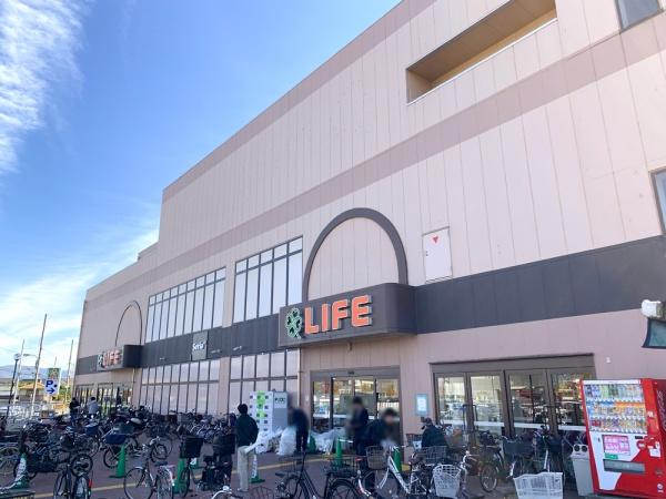 京都市右京区太秦安井藤ノ木町の新築一戸建(ライフ太秦店)