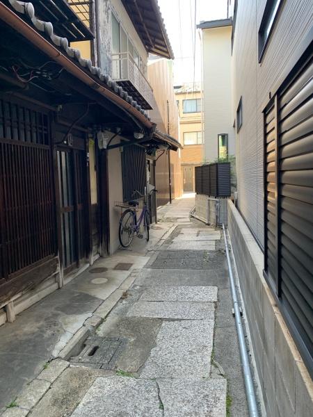 京都市左京区新間之町通二条下る頭町の中古テラスハウス