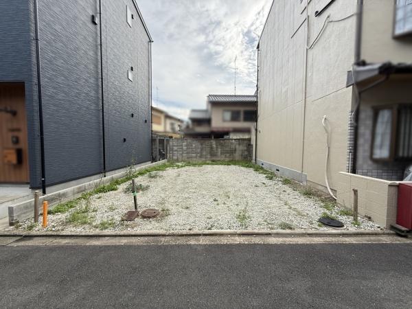 京都市右京区太秦安井藤ノ木町の新築一戸建