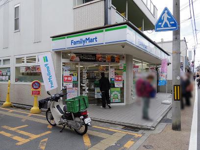 朝日プラザ鴨川(ファミリーマート中井東福寺店)