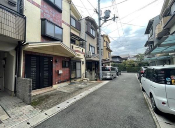 京都市右京区太秦海正寺町の中古一戸建