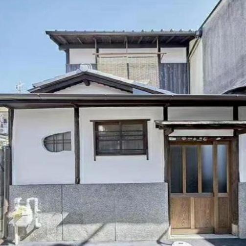 京都市右京区太秦安井北御所町の中古テラスハウス