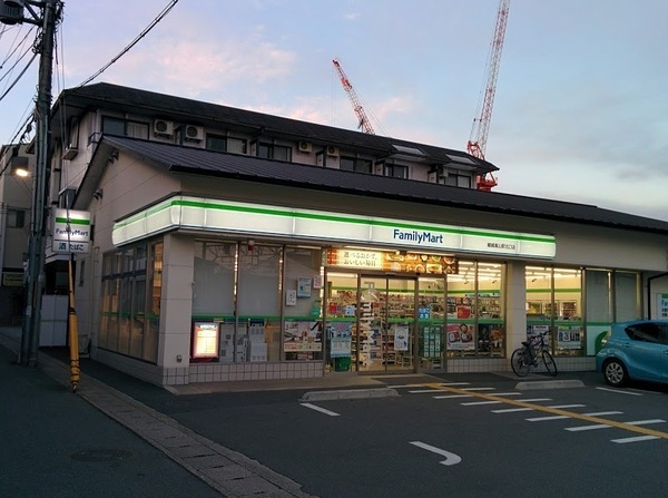 京都市右京区北嵯峨北ノ段町の土地(ファミリーマート嵯峨嵐山駅北口店)