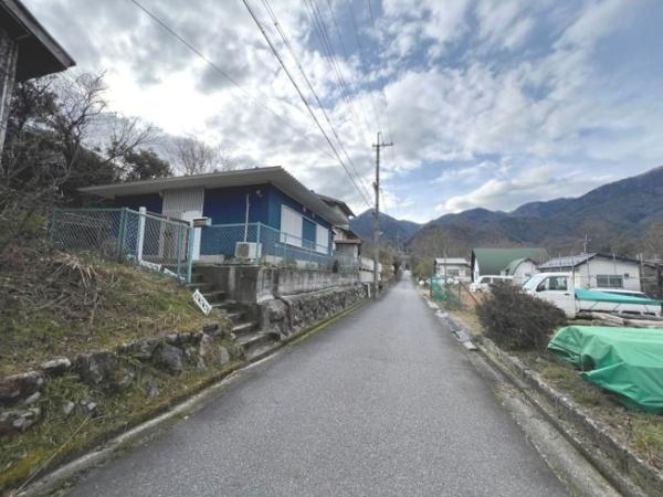 大津市南小松の中古一戸建て