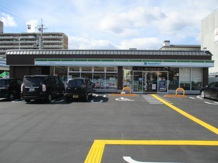 京都市右京区西院西貝川町の中古一戸建て(ファミリーマート天神川高辻店)