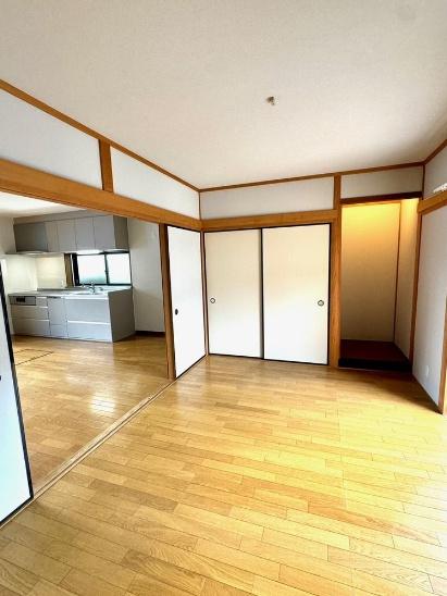 京都市山科区上花山桜谷の中古一戸建て