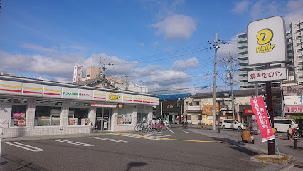 京都市伏見区桃山町安芸山の土地(デイリーヤマザキJR六地蔵駅前店)
