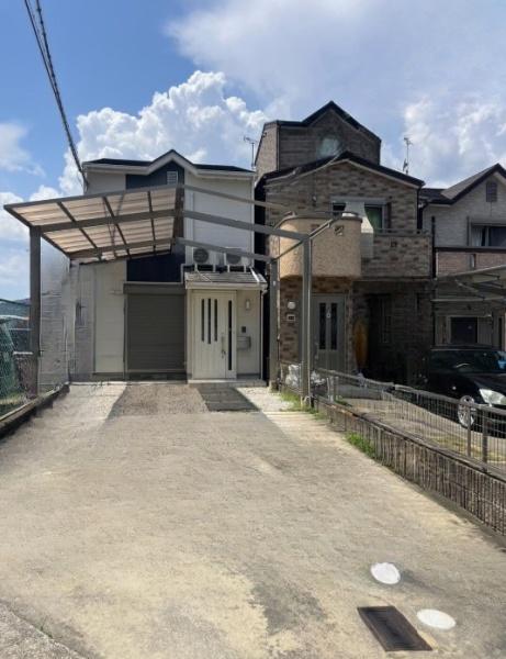 京都市山科区大宅中小路町の中古一戸建