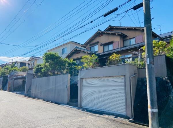 大津市石山寺２丁目の中古一戸建