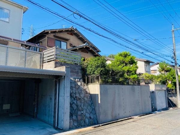 大津市石山寺２丁目の中古一戸建て