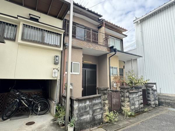 京都市右京区嵯峨広沢御所ノ内町の中古テラスハウス