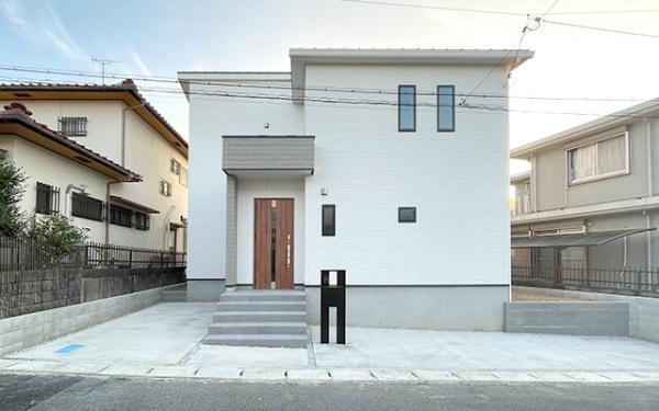 大津市一里山４丁目の新築一戸建