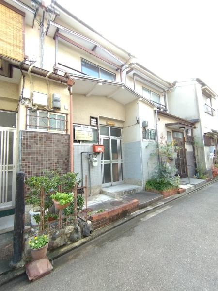京都市中京区西ノ京馬代町の中古テラスハウス
