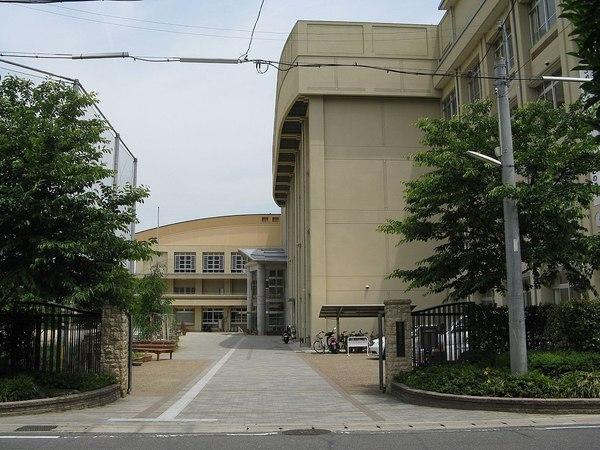 京都市山科区北花山中道町の中古一戸建て(京都市立花山中学校)