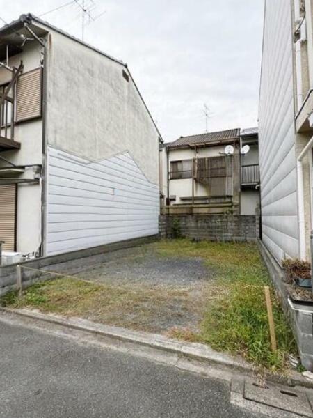 京都市伏見区深草直違橋南１丁目の土地