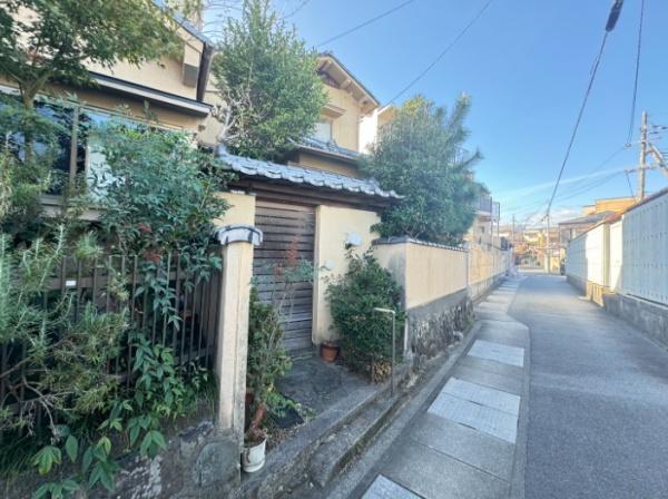 京都市右京区嵯峨伊勢ノ上町の土地