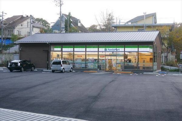 大津市比叡平2丁目の土地(ファミリーマート大津ひえい平店)