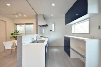 京都市山科区御陵久保町の中古一戸建て(キッチン)