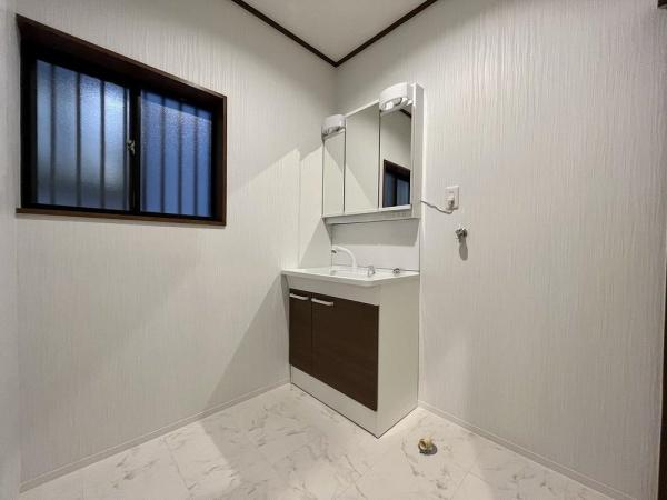 大津市大江５丁目の中古一戸建て