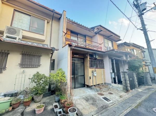 京都市右京区嵯峨広沢南野町の中古テラスハウス