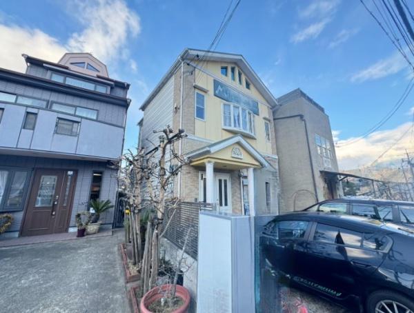 京都市山科区西野山射庭ノ上町の中古一戸建