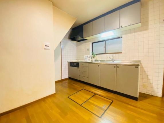 京都市右京区嵯峨広沢池下町の中古一戸建