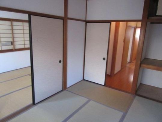 京都市山科区音羽役出町の中古一戸建て