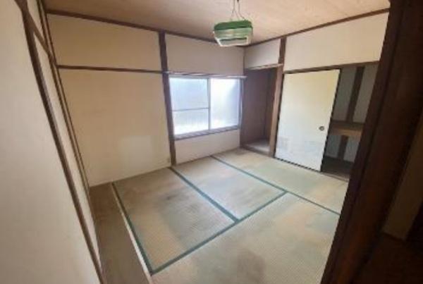 大津市南小松の中古一戸建