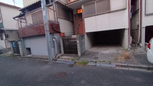 枚方市尊延寺５丁目の中古一戸建