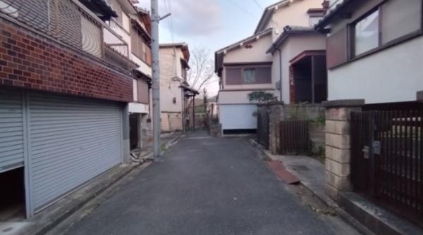枚方市尊延寺５丁目の中古一戸建