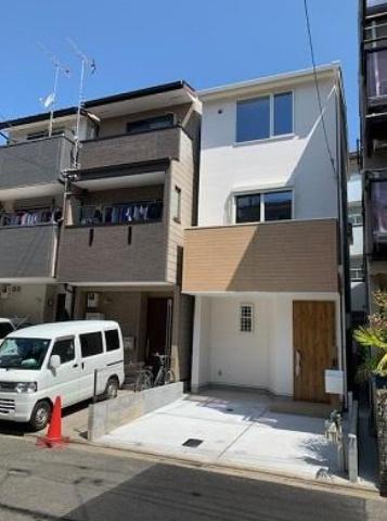 京都市右京区西京極東向河原町の新築一戸建