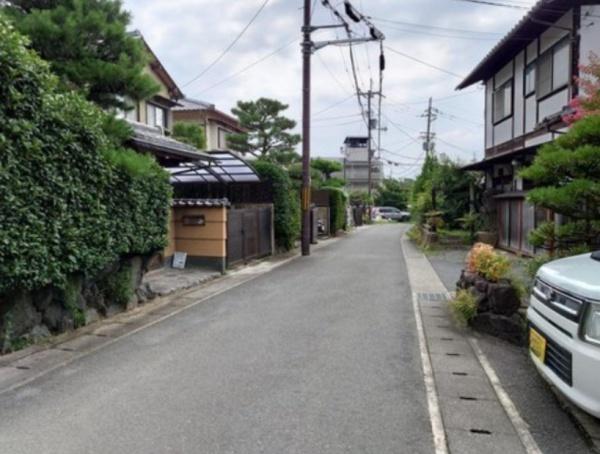 京都市右京区嵯峨二尊院門前善光寺山町の中古一戸建て
