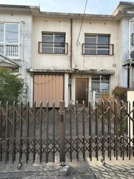 京都市伏見区醍醐京道町の中古テラスハウス
