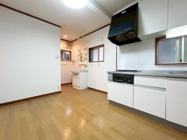 京都市右京区西京極下沢町の中古一戸建