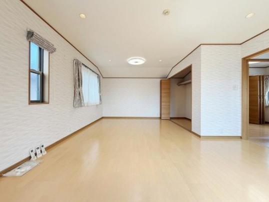 京都市右京区嵯峨広沢南野町の中古一戸建て