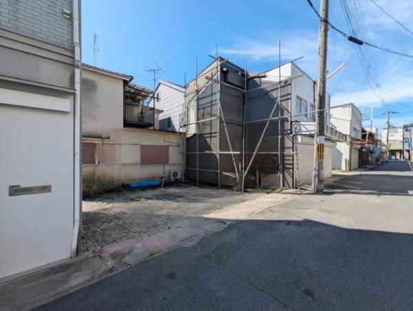 京都市右京区太秦安井藤ノ木町の新築一戸建