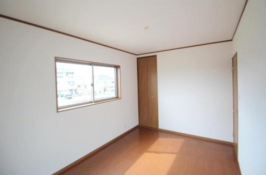 京都市伏見区羽束師鴨川町の中古一戸建て