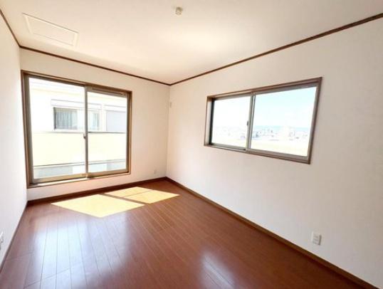 京都市伏見区羽束師鴨川町の中古一戸建て