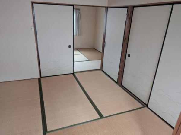 京都市右京区西京極前田町の中古テラスハウス