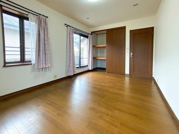 大津市本宮2丁目の中古一戸建て(洋室)