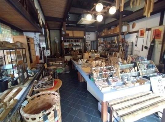 京都市山科区川田清水焼団地町の中古一戸建て