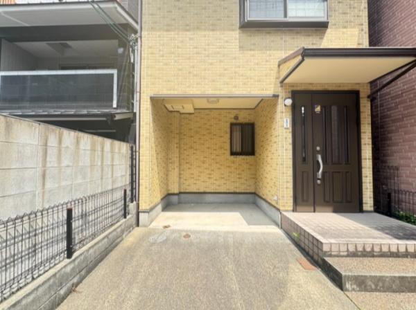 京都市中京区三条油小路町の中古一戸建て