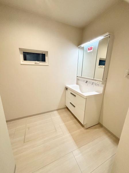 京都市中京区西ノ京島ノ内町の新築一戸建