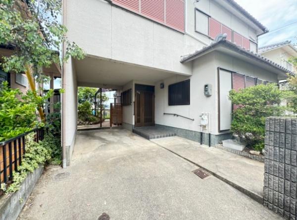 大津市雄琴５丁目の中古一戸建て