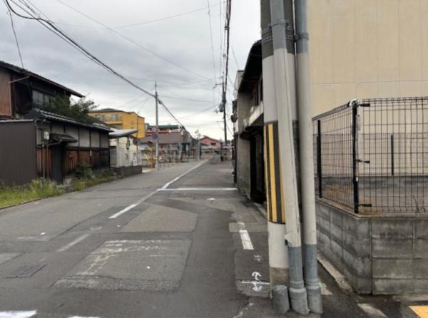 京都市中京区西ノ京船塚町の土地